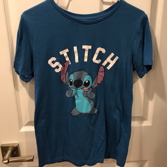 Disney Tops - Women’s Stitch Tee!